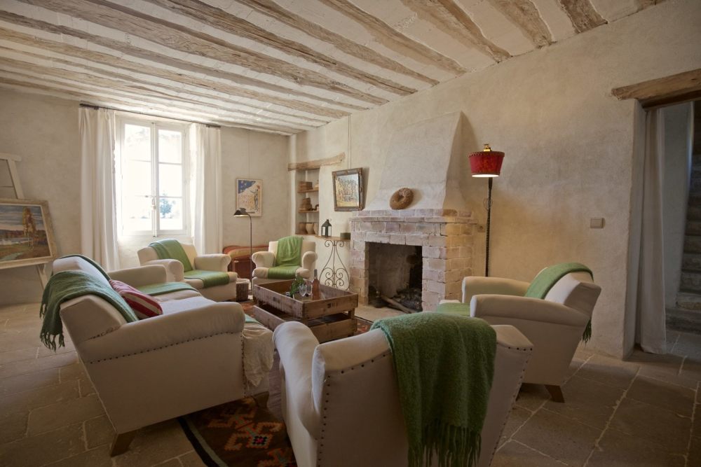 Photographs of Mas de la Galifette villa in Provence - Image 10 of 37