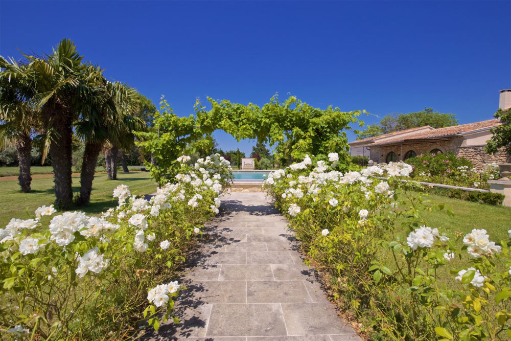 Photographs of Le Mas des Lavandins villa in Provence - Image 44 of 53