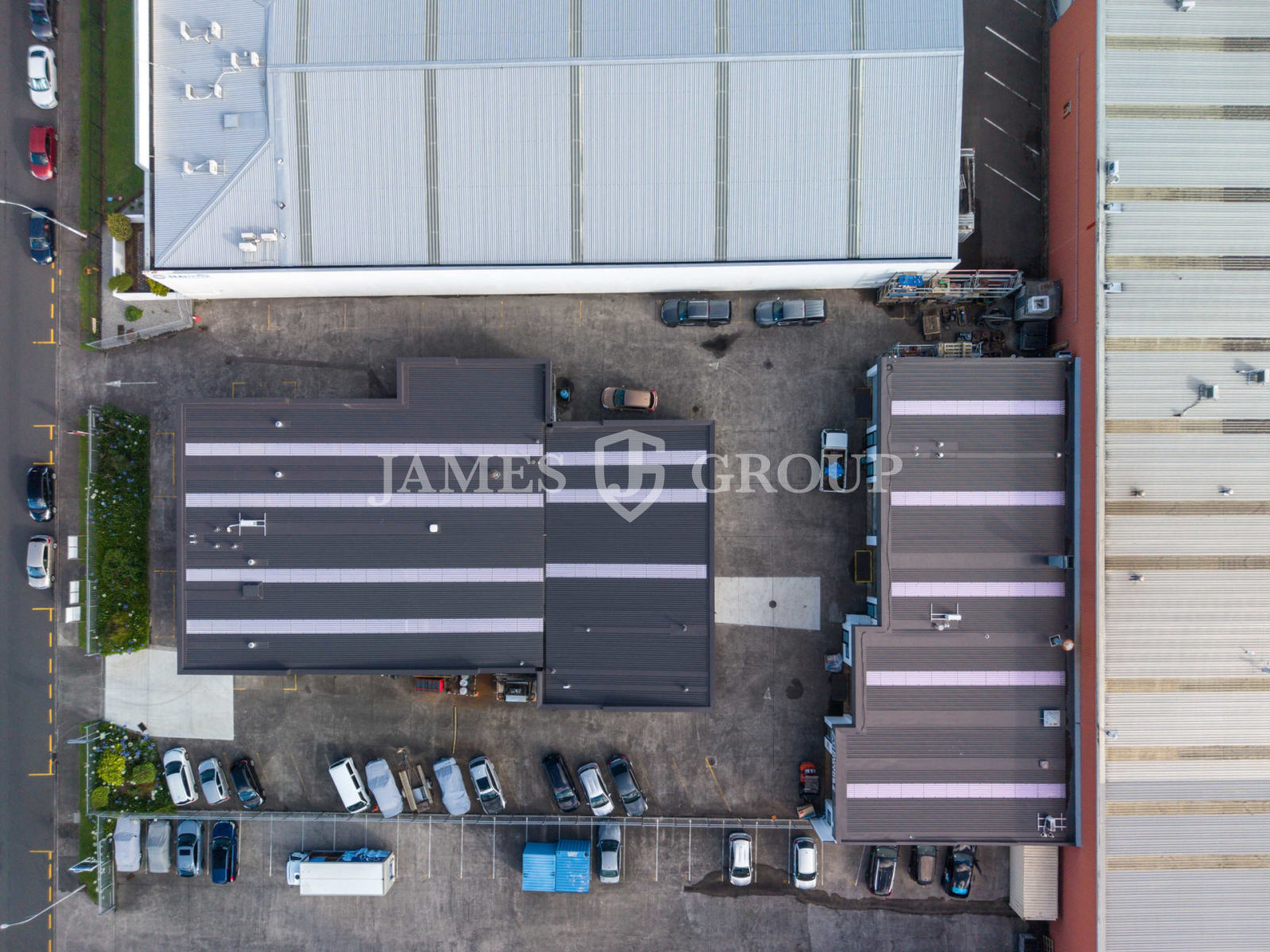 Gantry Crane-equipped Unit In Prime Wiri Location