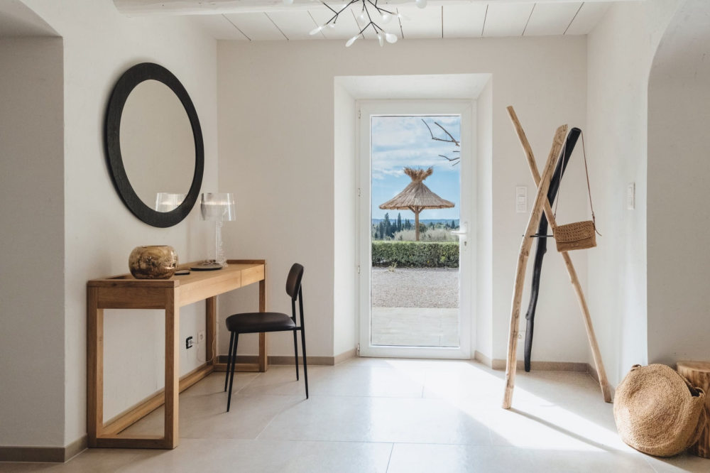 Photographs of Mas du Zephyr villa in Provence - Image 13 of 31