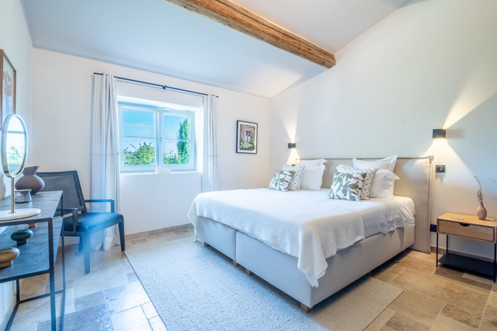 Photographs of Mas des Mimosas villa in Provence - Image 37 of 47