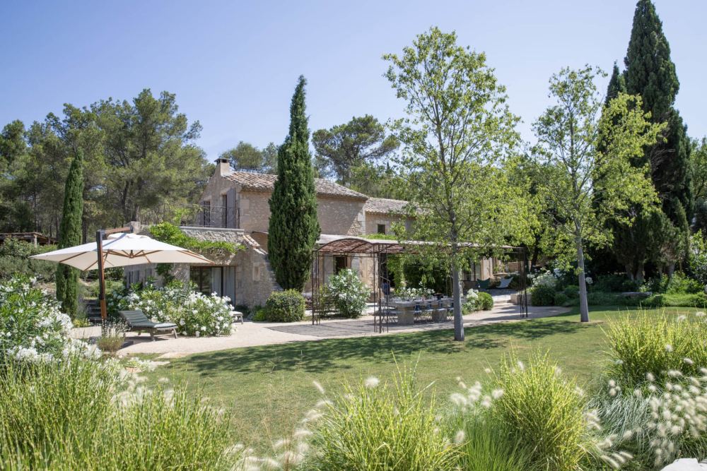 Photographs of Mas des Peintres villa in Provence - Image 16 of 46