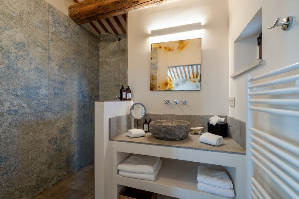 Photographs of Mas des Altesses villa in Provence - Image 22 of 38