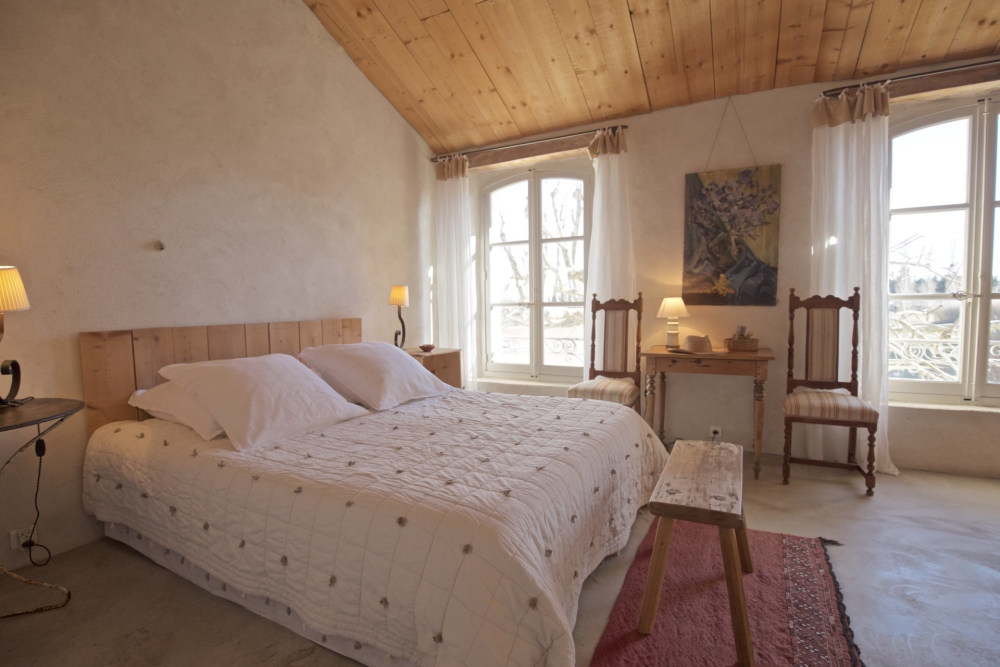 Photographs of Mas de la Galifette villa in Provence - Image 30 of 37