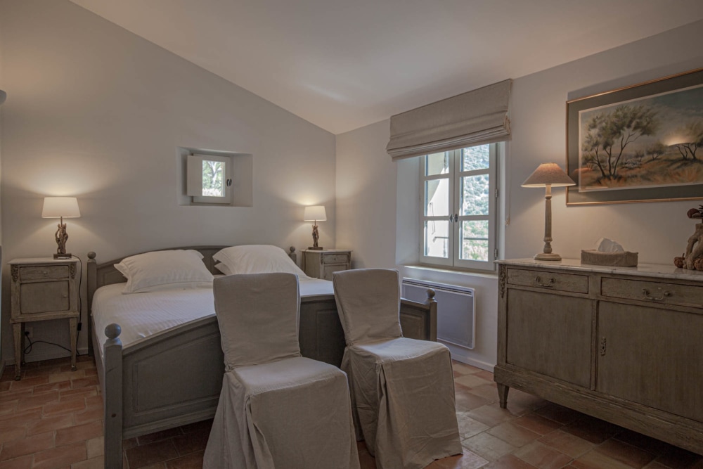 Photographs of Mas de Monvert villa in Provence - Image 25 of 34