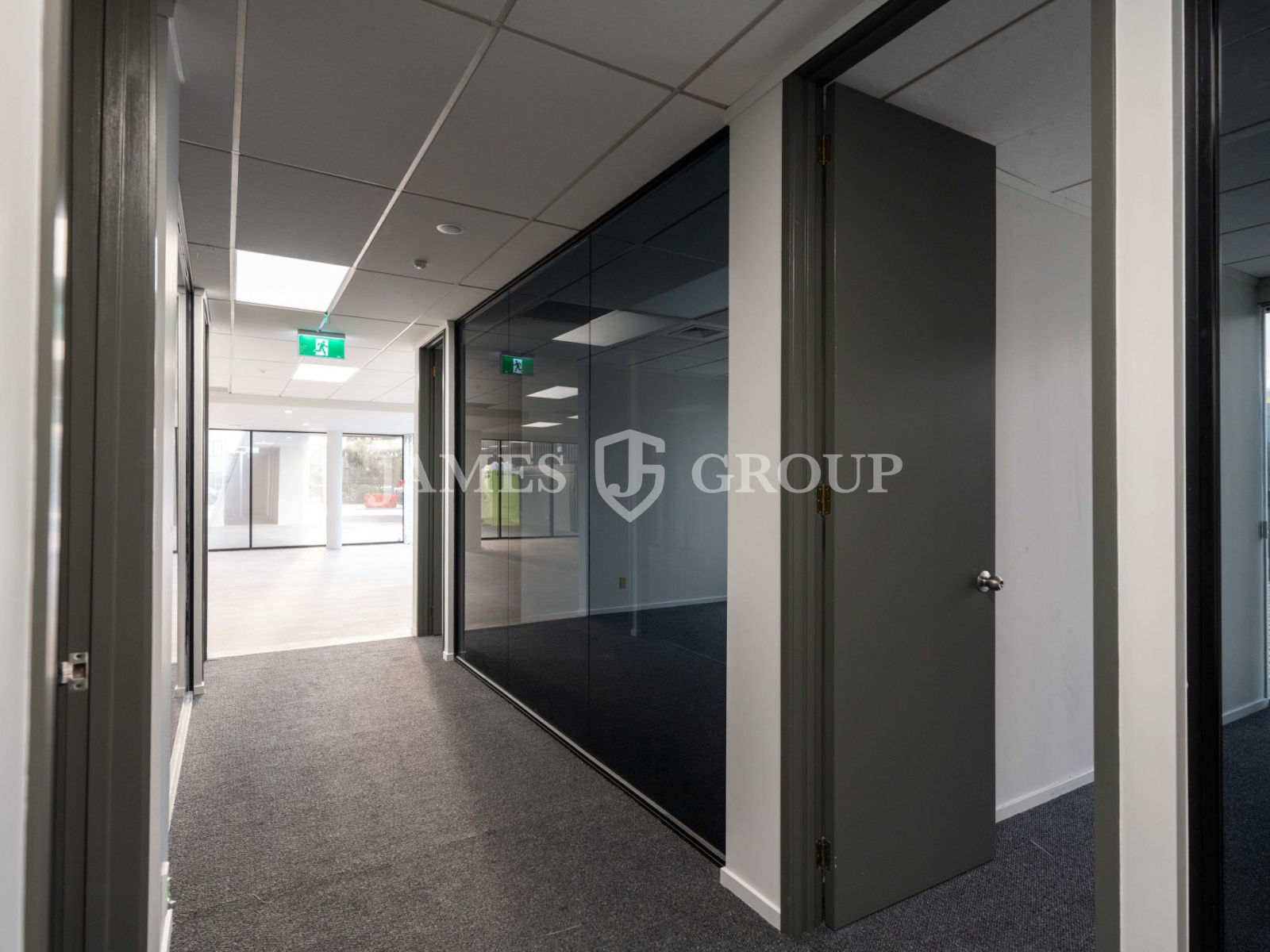 A-grade 1,601m² | Supreme Highway Visibility
