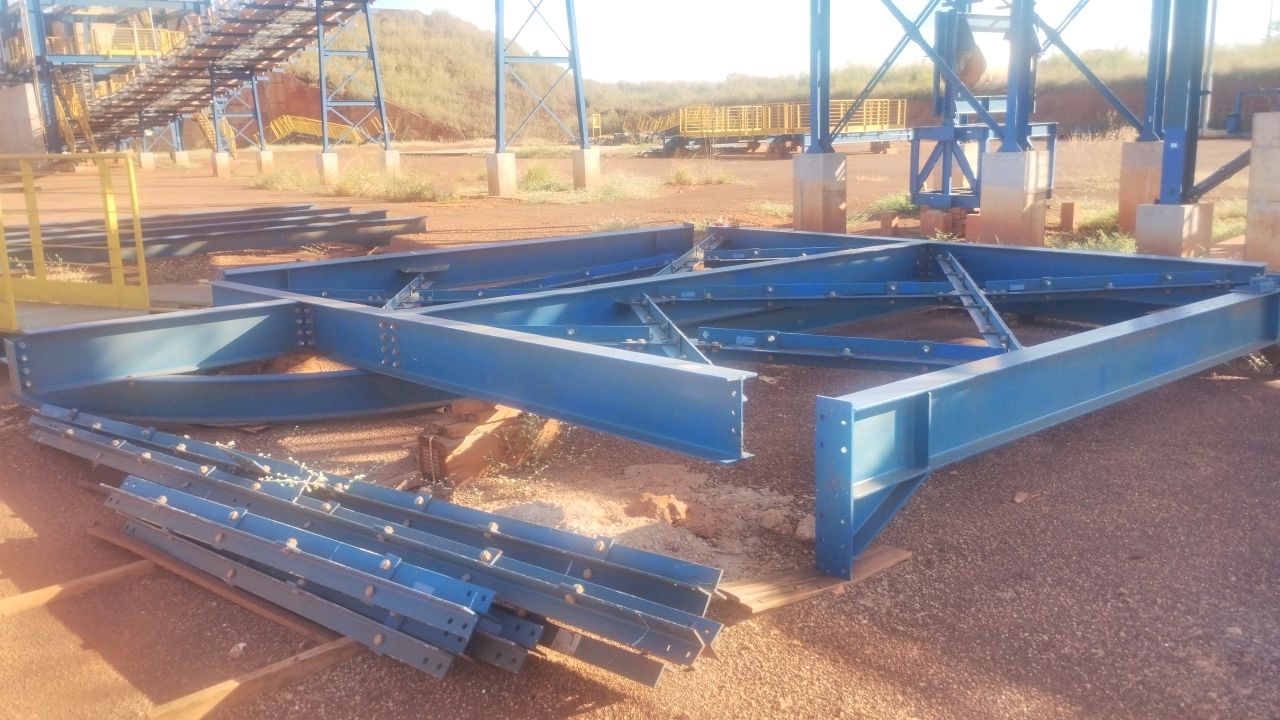 Metal Structure with Conveyor Belt Support – Carbon Steel