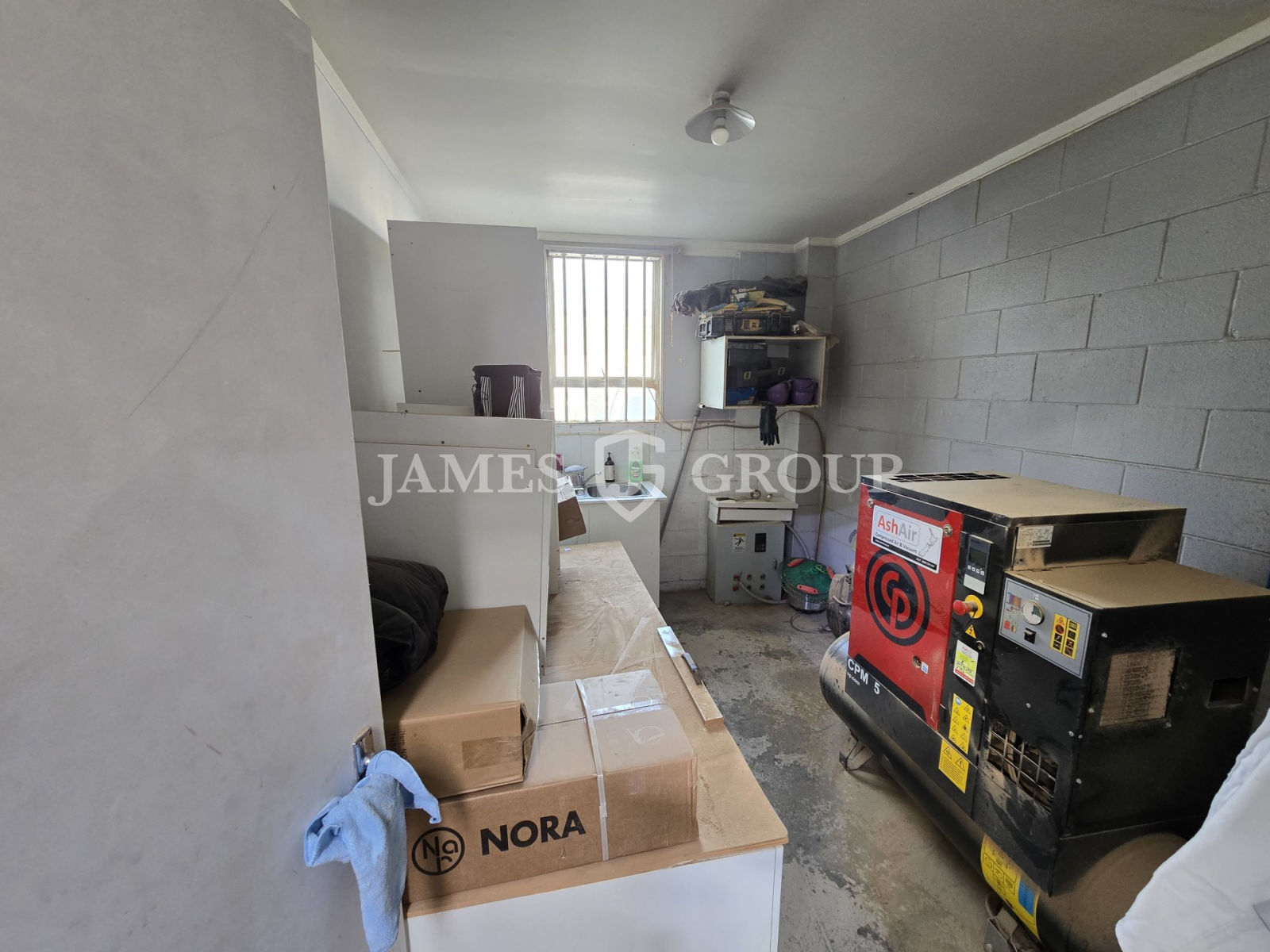 Prime Harris Road Location – 210m² Industrial Unit