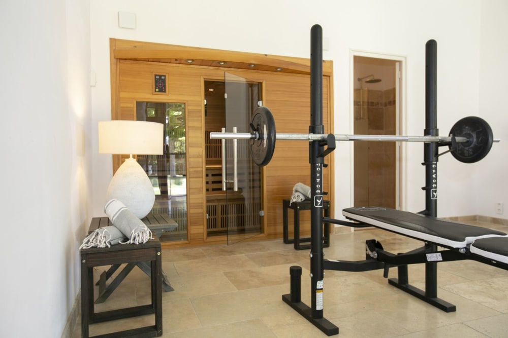 Photographs of Mas des Marguerites villa in Provence - Image 41 of 43