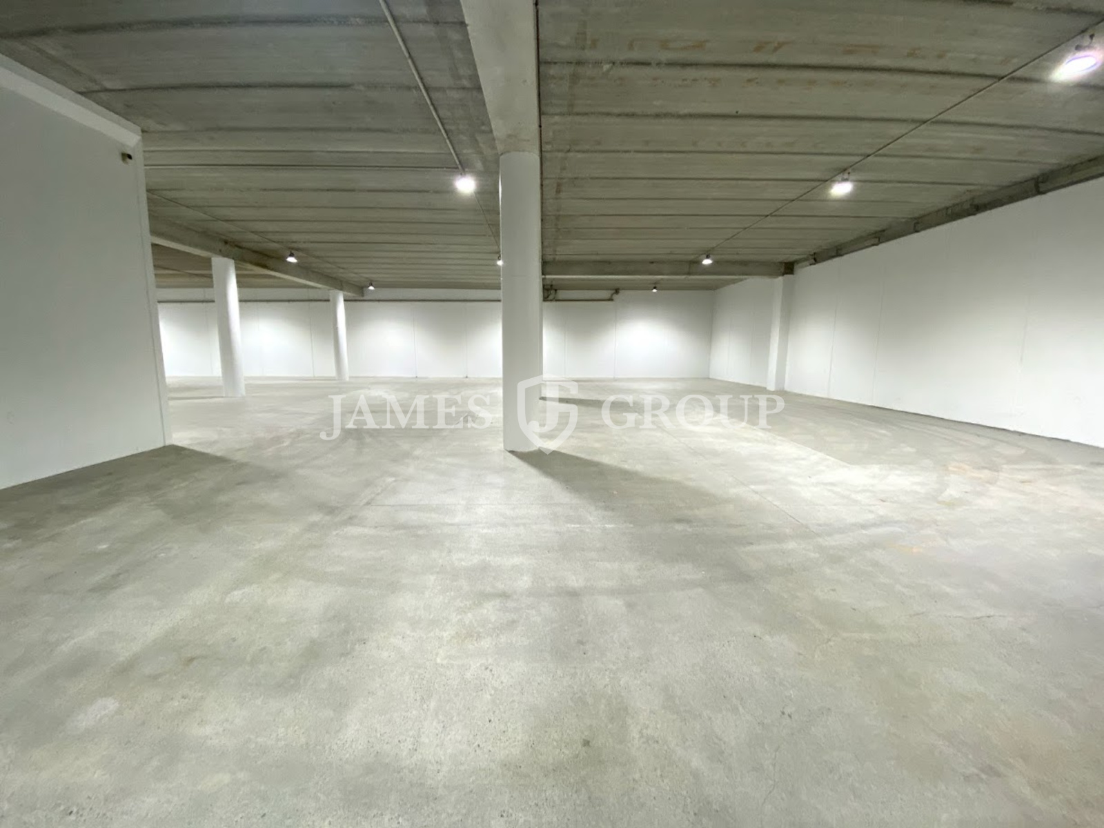 895m² Warehouse & Office | Great South Road