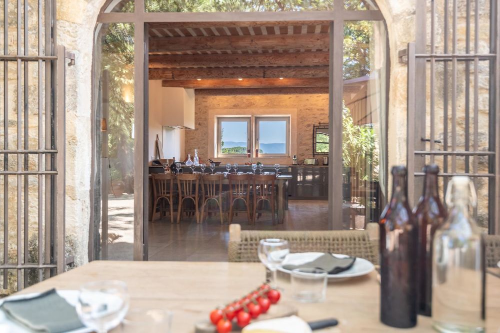Photographs of Mas les Gardiols villa in Provence - Image 20 of 43