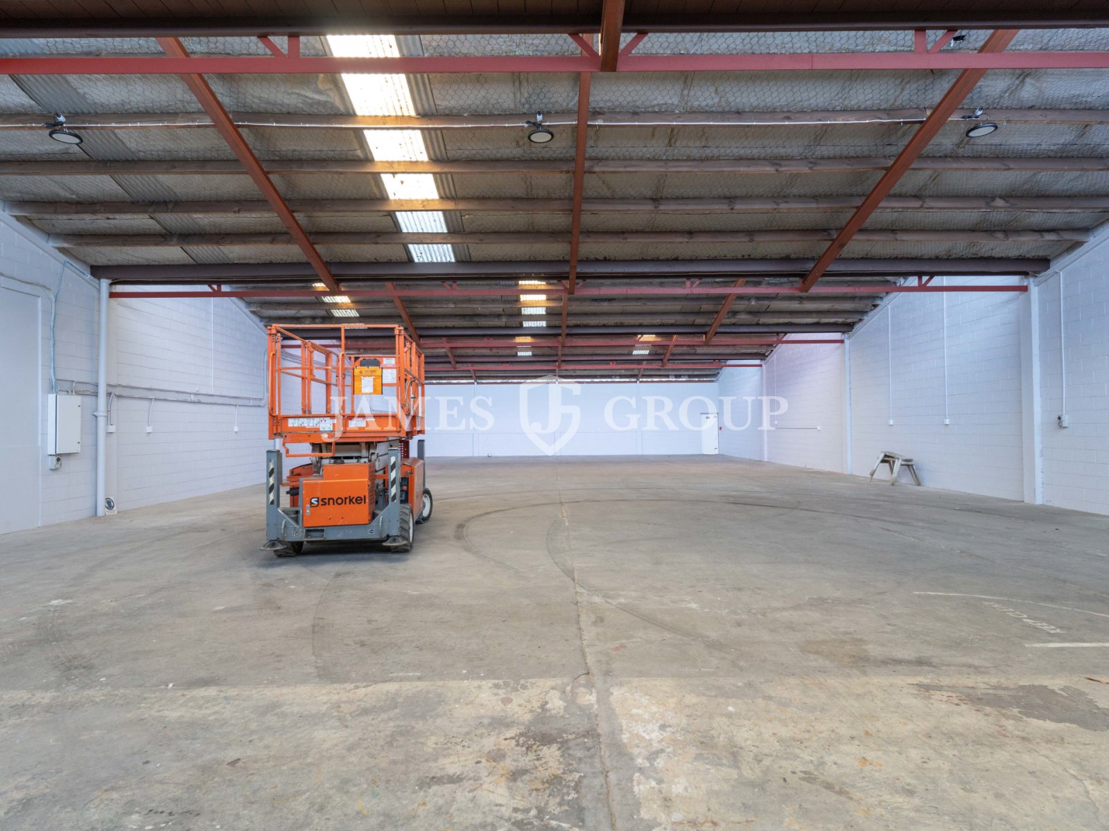 770m² Refurbished Industrial + Showroom