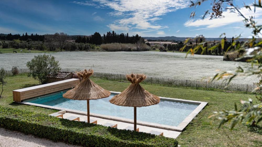 Photographs of Mas du Zephyr villa in Provence - Image 2 of 31