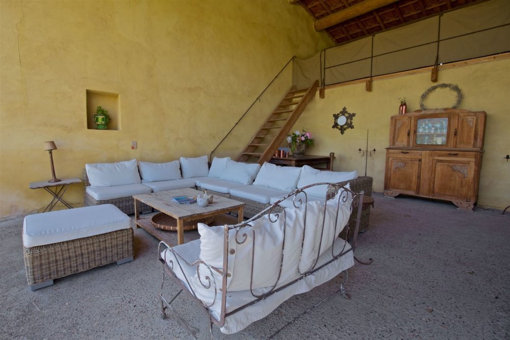 Photographs of Mas de la Galifette villa in Provence - Image 13 of 37