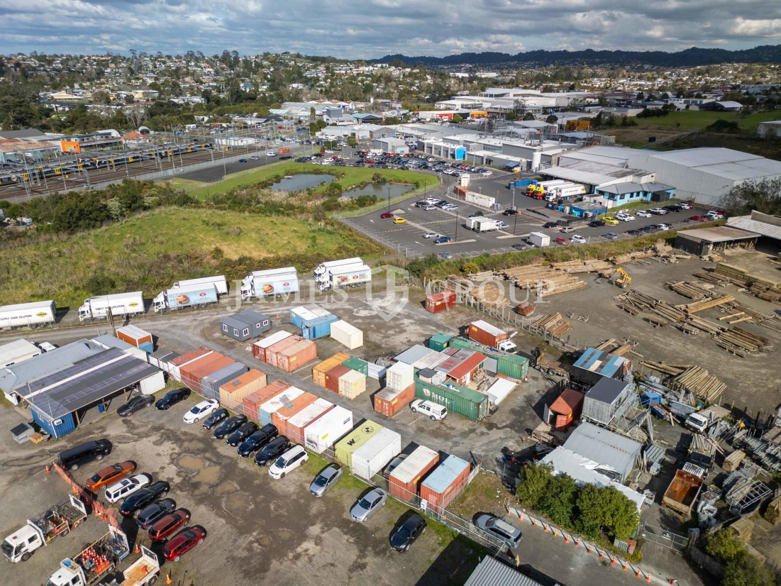 Full Serviced Henderson Yard | 3,033sqm