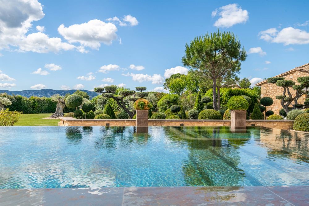 Photographs of Mas la Boheme villa in Provence - Image 15 of 44