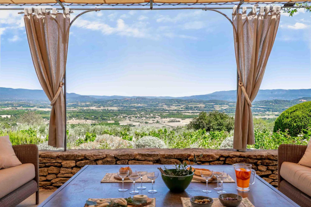 Photographs of New! Mas de l’Olivier villa in Provence - Image 2 of 46