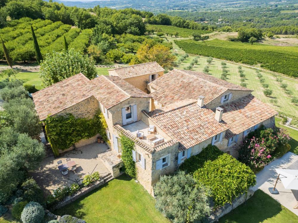 Photographs of New! Mas de la Lyre villa in Provence - Image 3 of 46
