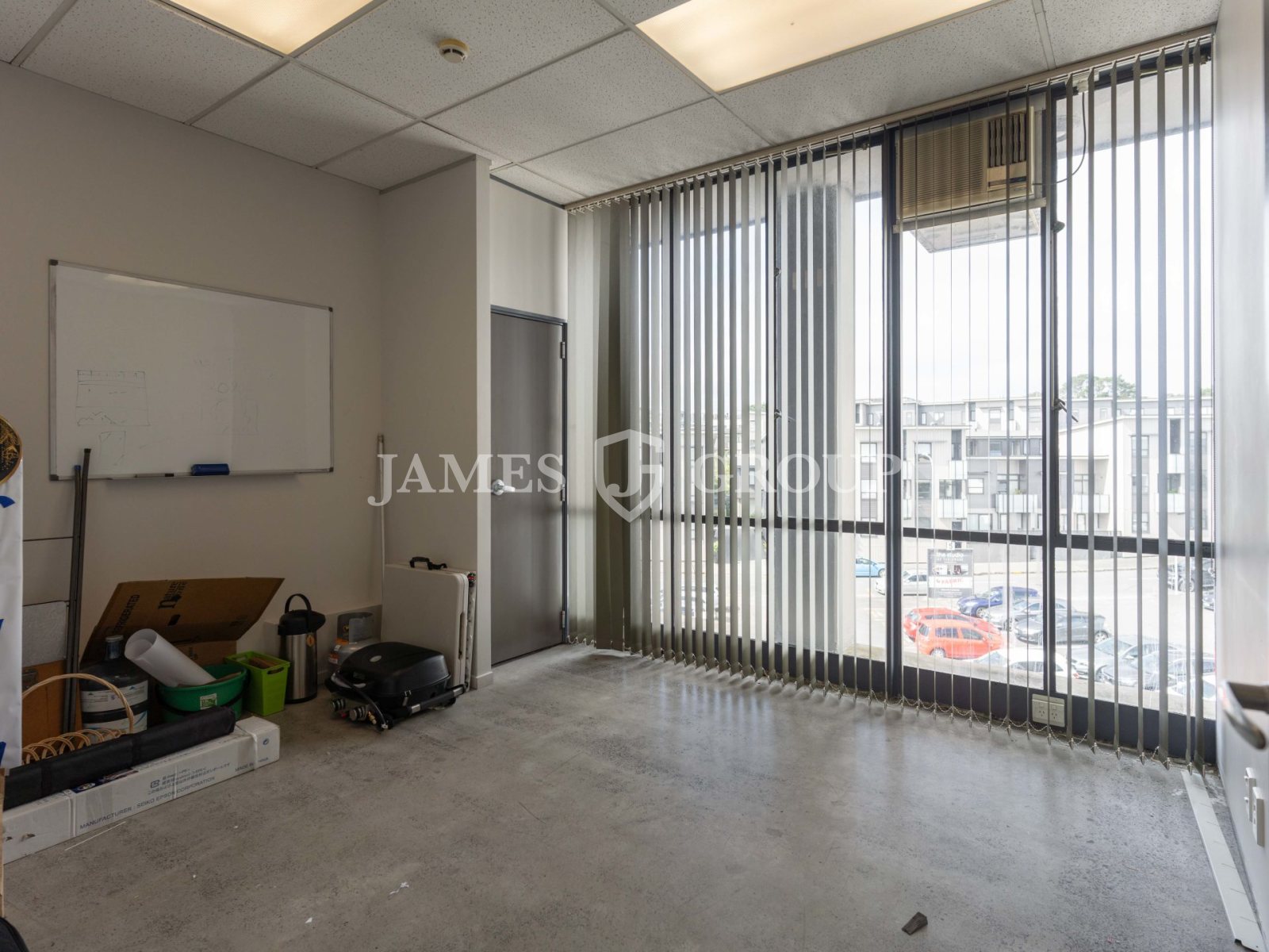 High-profile Office 150m² With Natural Light