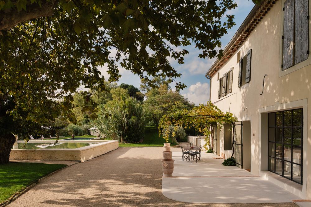 Photographs of New! Mas des Lumières villa in Provence - Image 2 of 40