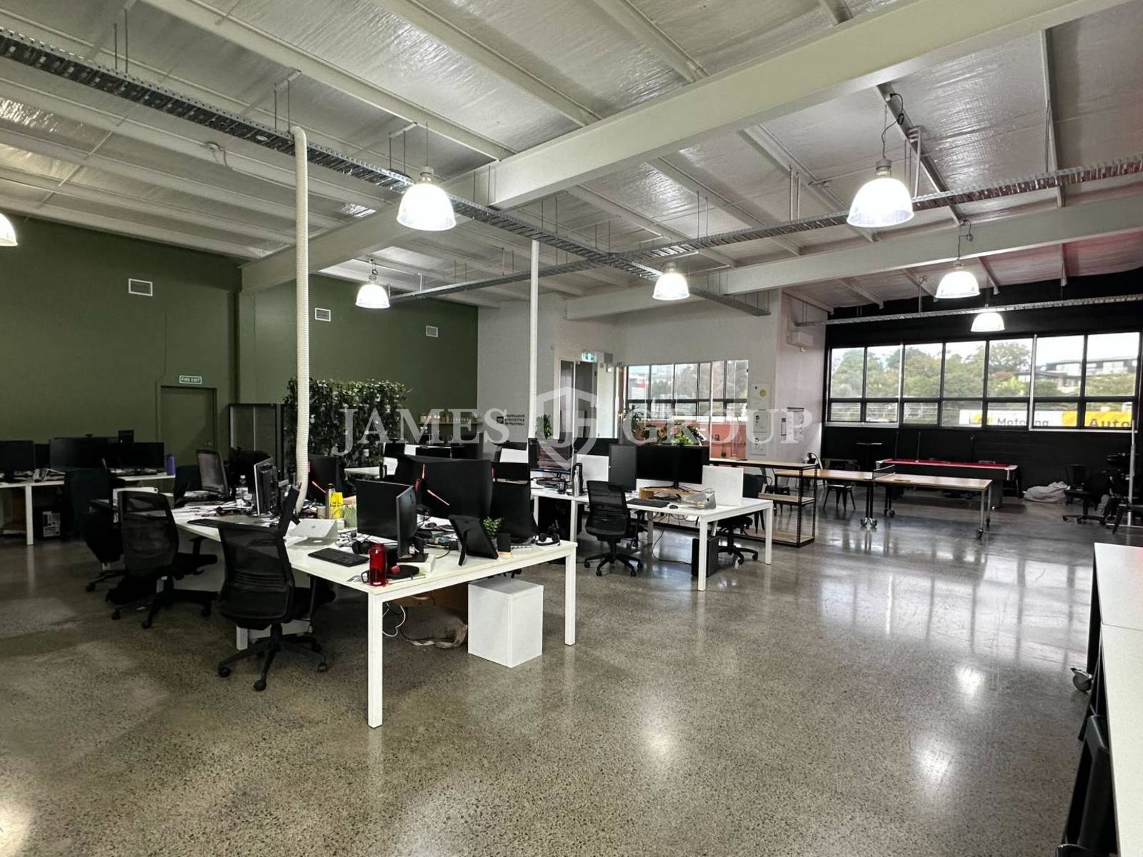 Modern Fitted Office And Extensive Amenities