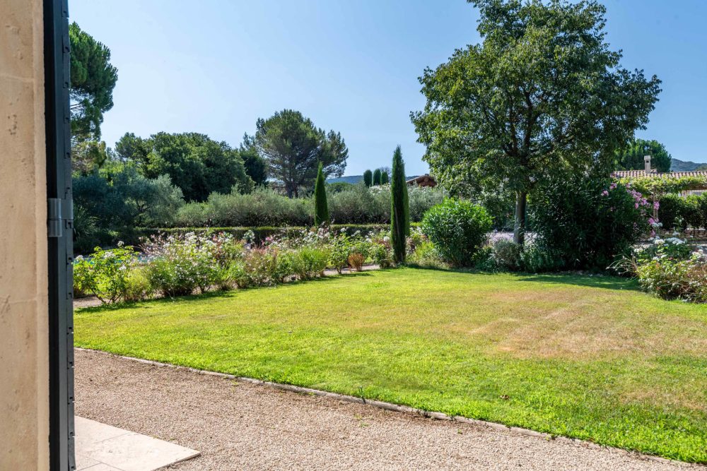 Photographs of Mas de Verlaine villa in Provence - Image 39 of 42
