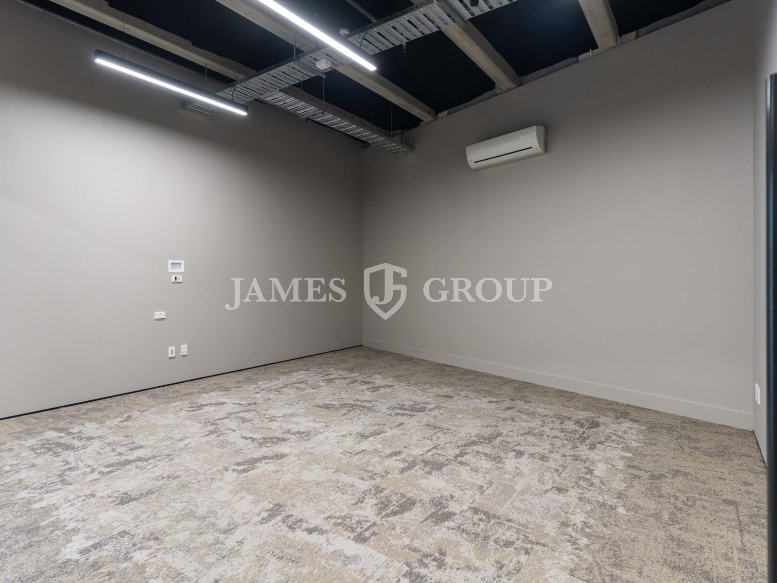 Kauri Timber Tenancy In Highly Connected Location