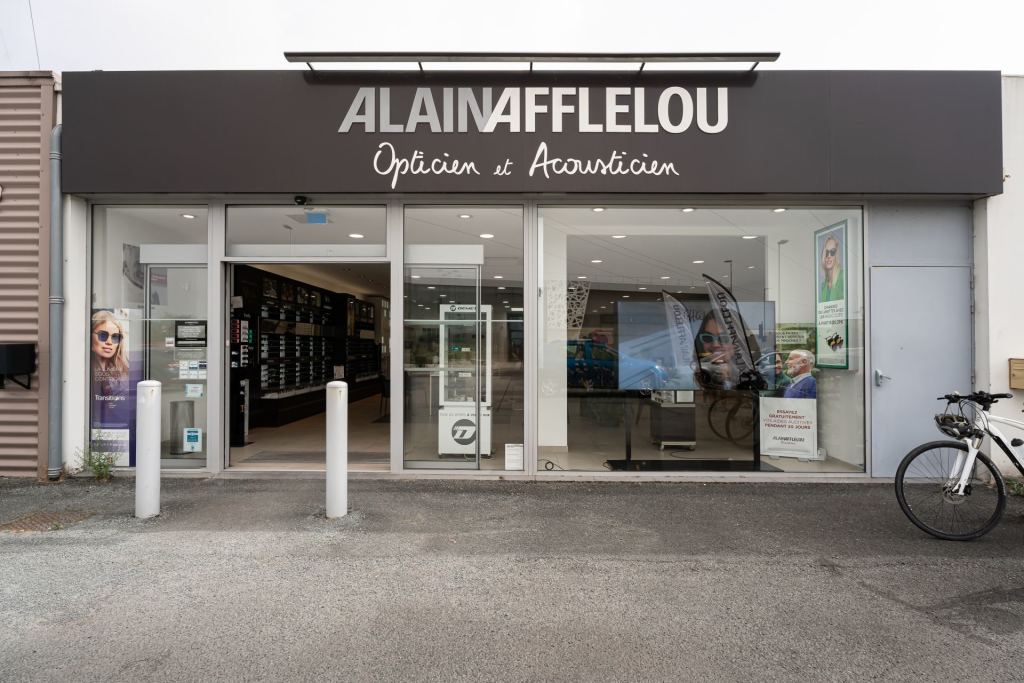 Magasin audioprothesiste 40 rue du 18 Juin 17138 PUILBOREAU extérieur