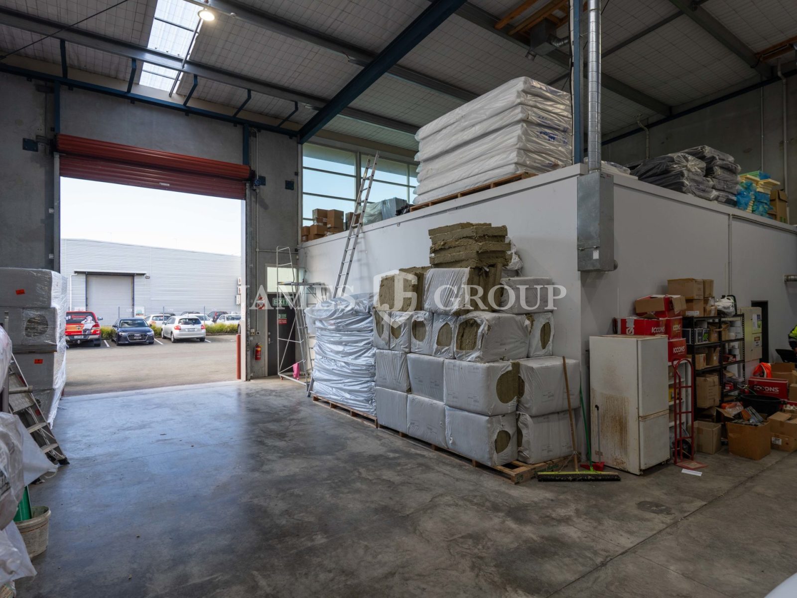 284sqm Warehouse | 83sqm Office | Mpi Approved