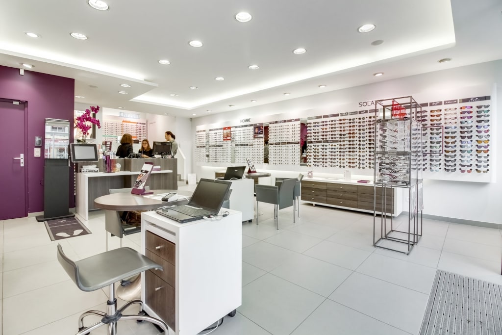 Magasin Opticien 64 rue de Siam 29200 BREST intérieur