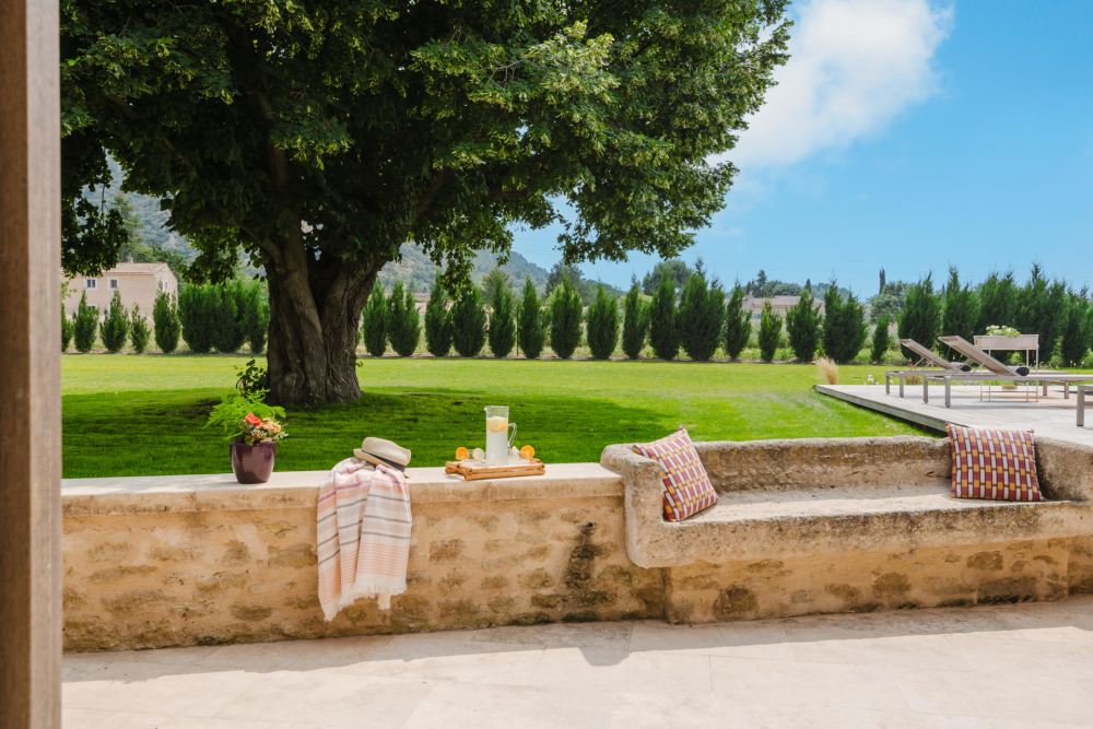 Photographs of Mas de l’Ebéniste villa in Provence - Image 19 of 49