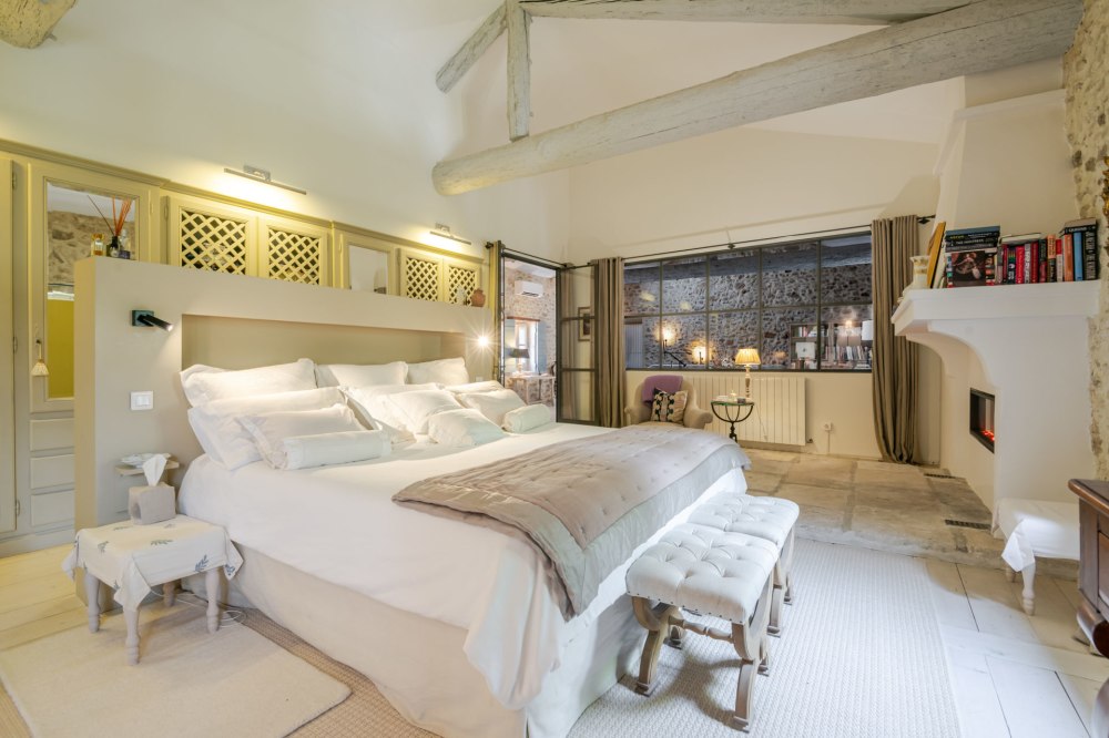 Photographs of Mas Hortensia villa in Provence - Image 26 of 46