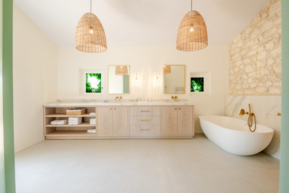 Photographs of Mas des Splendeurs villa in Provence - Image 23 of 53