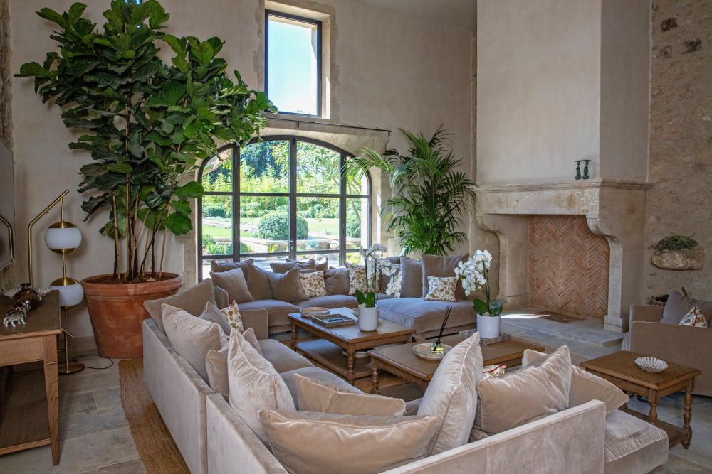 Photographs of Domaine des Murmures villa in Provence - Image 8 of 52