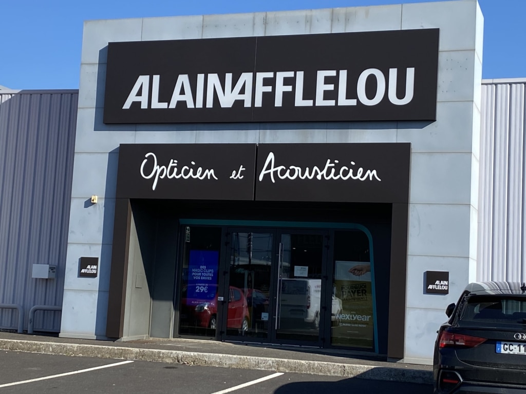 Magasin Opticien 5 avenue du Roussillon - ZAC 63170 AUBIÈRE