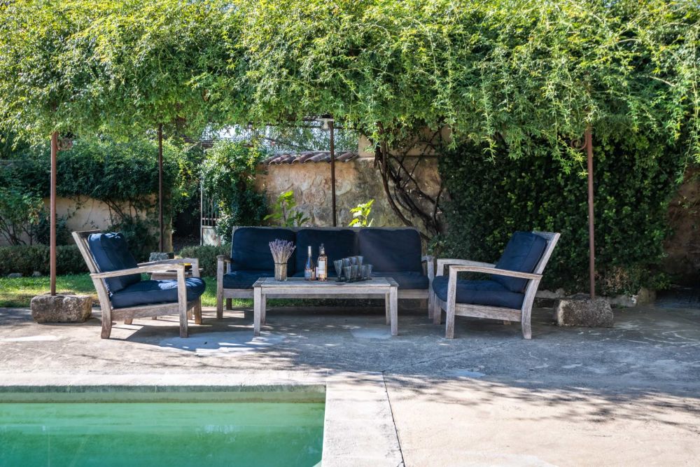 Photographs of Mas des Cigales villa in Provence - Image 38 of 41