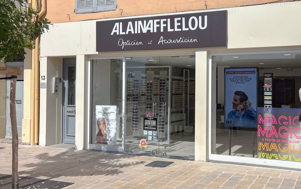 Magasin Opticien C.C. Carrefour - 55 chemin de la Bouyère 83190 OLLIOULES