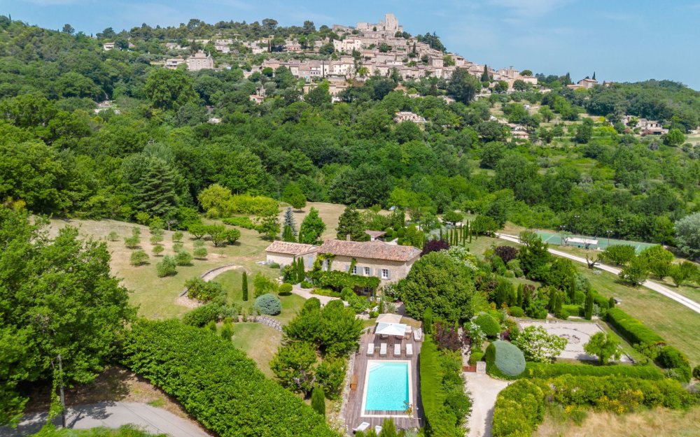 Photographs of Mas des Figuiers villa in Provence - Image 3 of 50