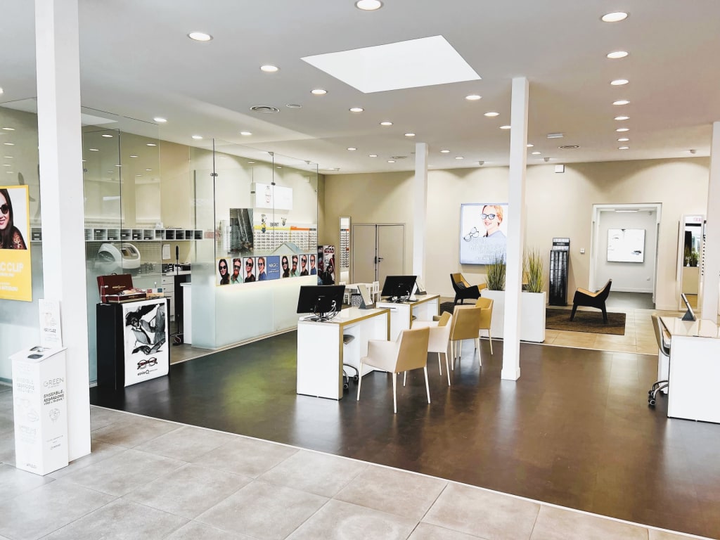 Magasin Opticien 439, avenue de Bischwiller 14500 VIRE intérieur