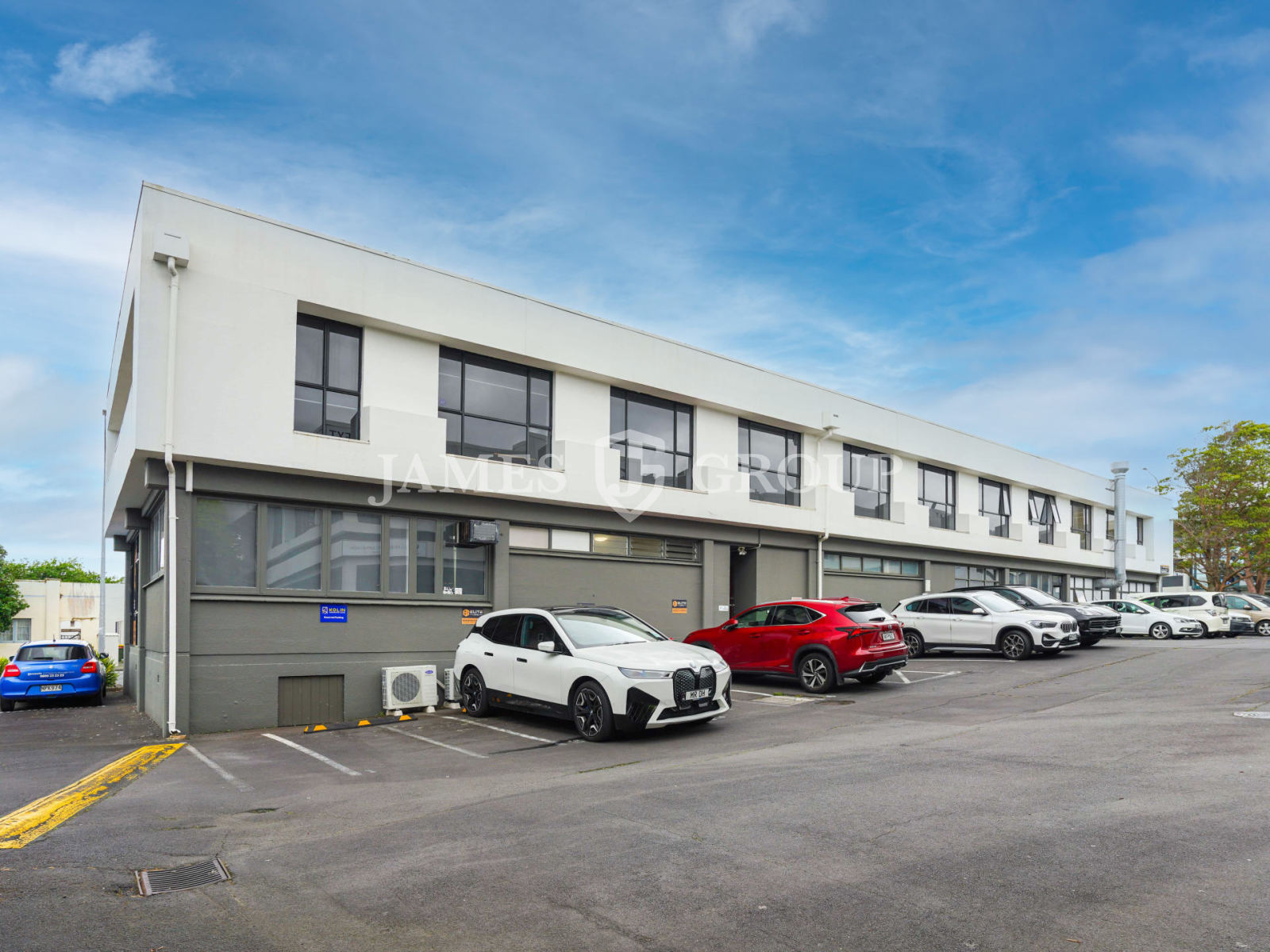 High Profile Epsom Office With 5 Consulting Rooms