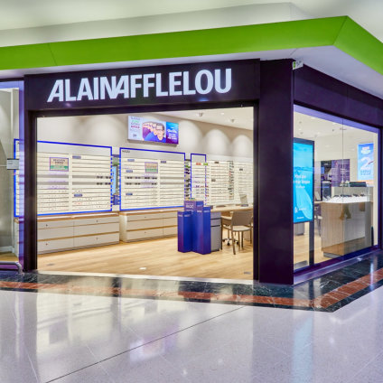 Tienda Óptico c.c plaza de aluche avenida de los poblados 58 28044 Madrid