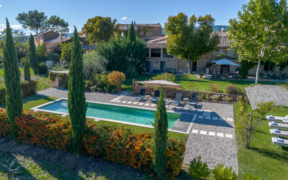 Photographs of Le Relais villa in Provence - Image 1 of 43
