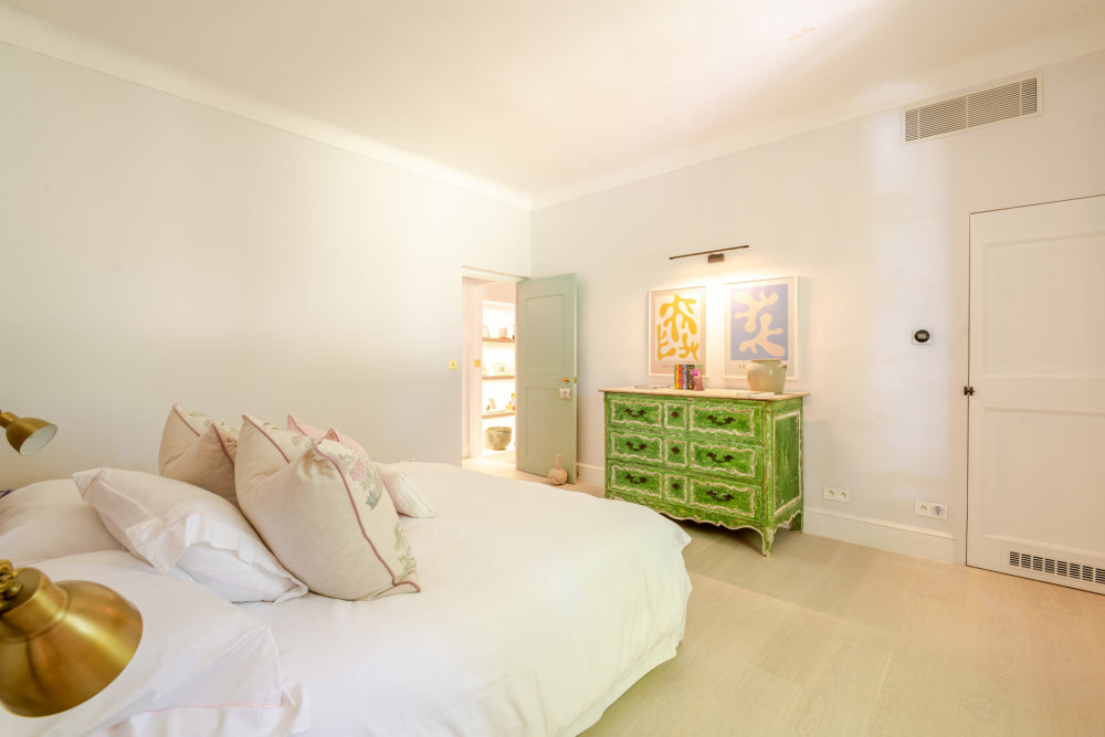 Photographs of Mas des Splendeurs villa in Provence - Image 26 of 53