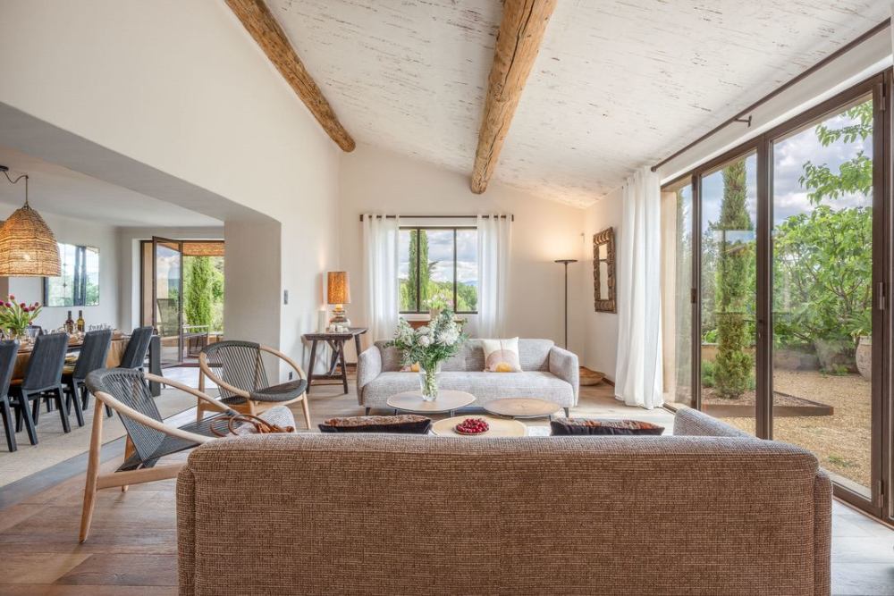 Photographs of New! Le Mas des Merveilles villa in Provence - Image 6 of 45