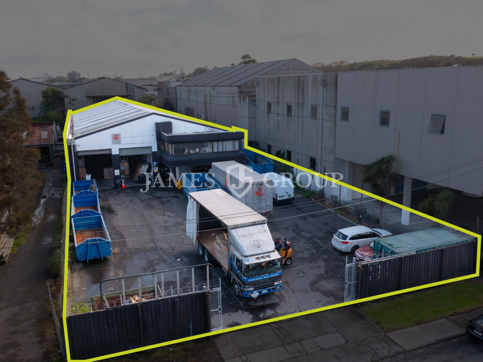 1,811m² Penrose Industrial With Yard