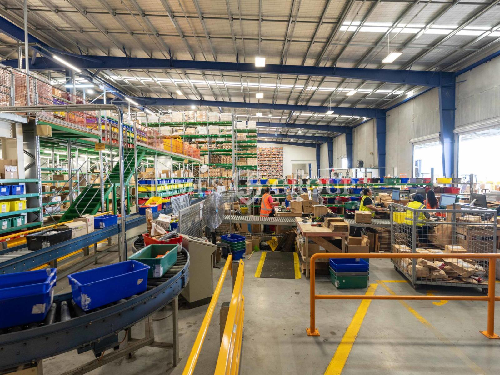 Premium Dual-access Industrial With Drive-through