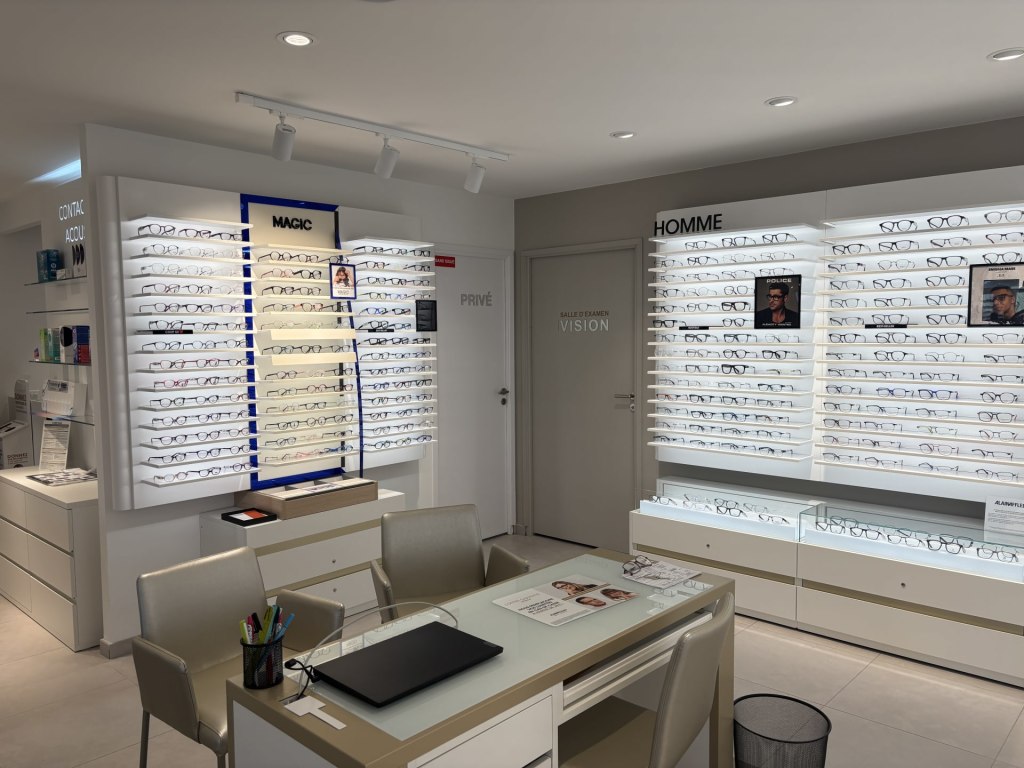 Magasin Opticien 2C Rue Raymond Mondon 54150 VAL DE BRIEY intérieur