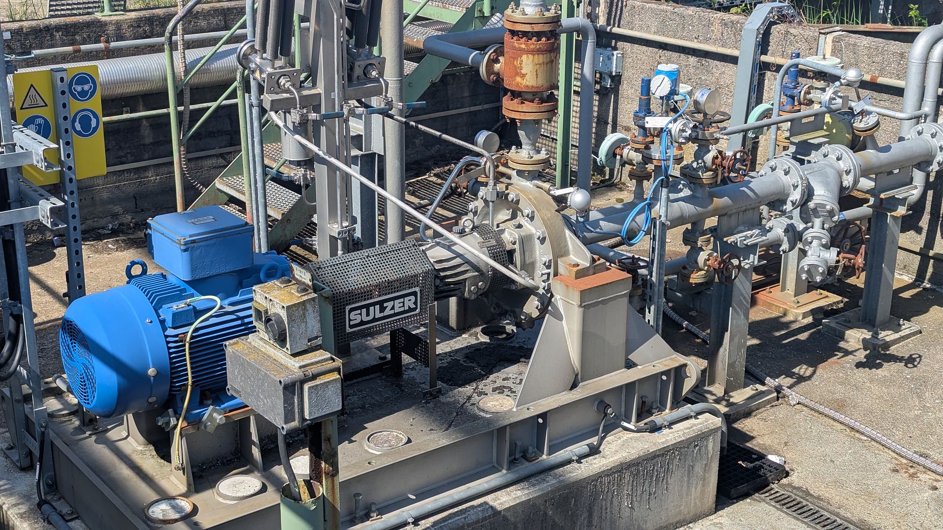 Naphtha, Gasoil, Hydrocarbons, Bitumen, Hot Water, HCL-Solution, Raw Water, Cool-Ruhrpumpen, Sulzer, Lutz, Halberg, Dickow - Image 3