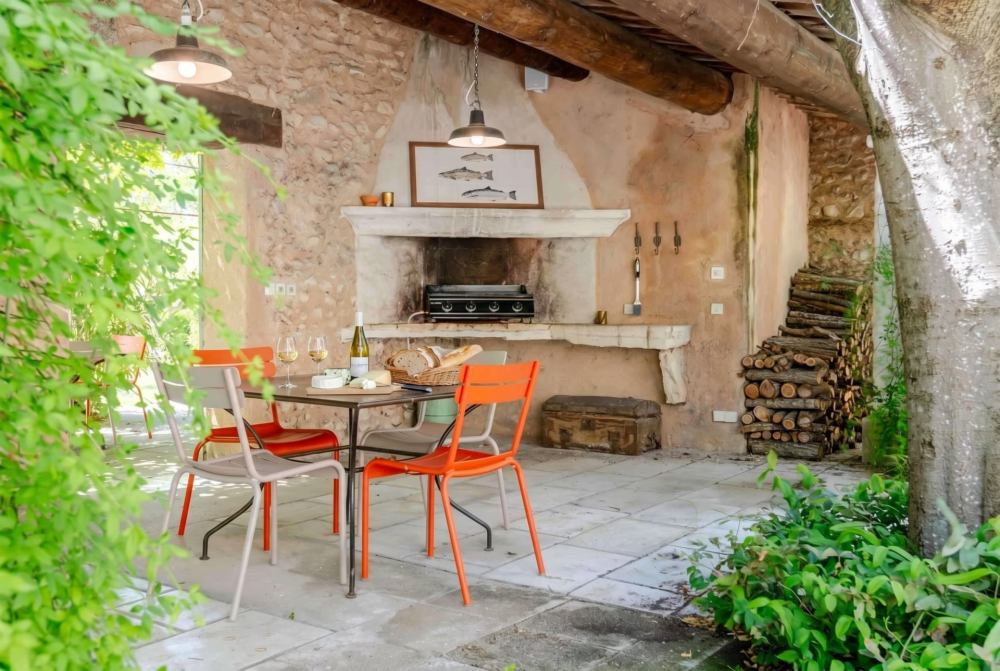 Photographs of Mas des Roses villa in Provence - Image 36 of 44
