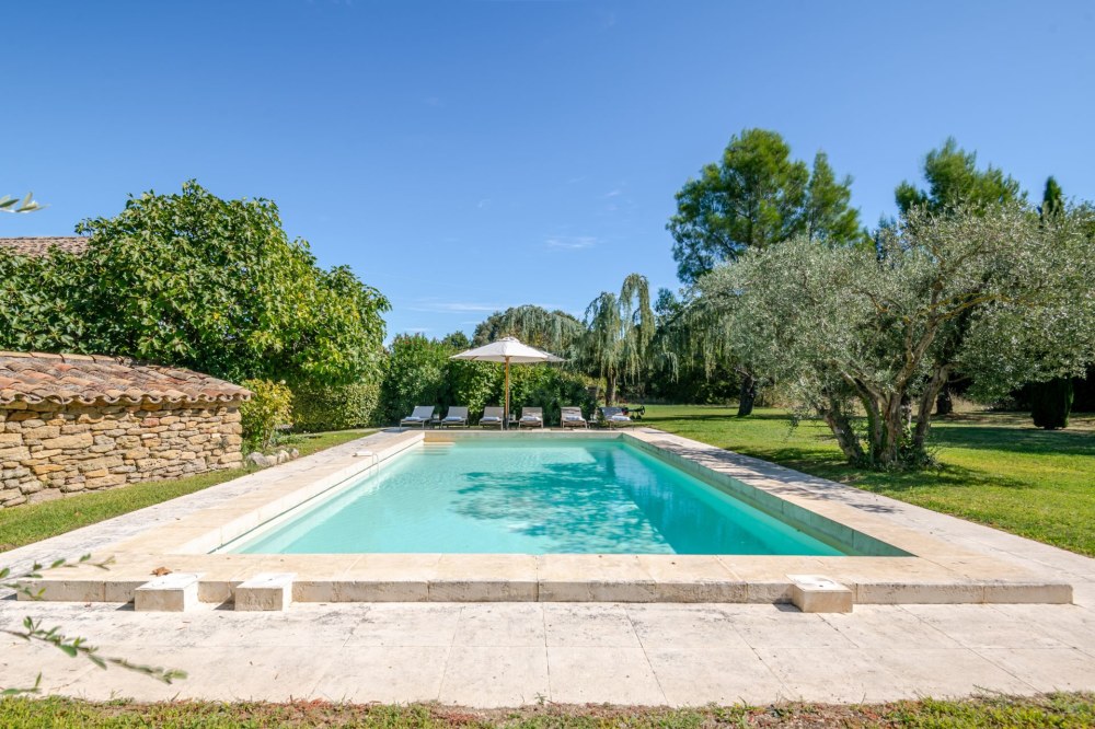 Photographs of Mas d’Oppede villa in Provence - Image 2 of 36